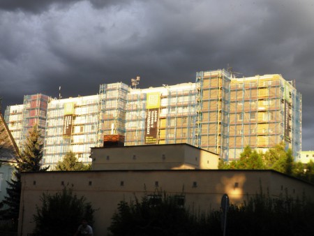 Nad domom sa blýsjka...